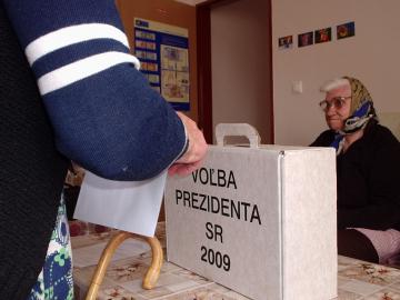 voľba prezidenta - imobilní klienti volili do pren voľba prezidenta - imobilní klienti volili do pren