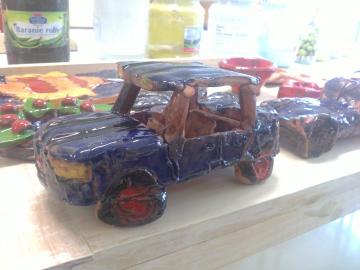 Aj auto sa dá spraviť z hliny... Aj auto sa dá spraviť z hliny...