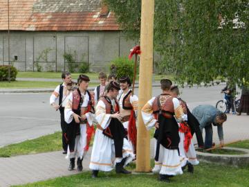 Chlapci z FS Očovan najskôr okolo máji zatancovali Chlapci z FS Očovan najskôr okolo máji zatancovali