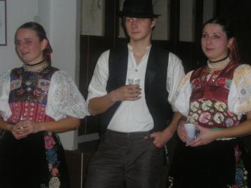 ...ktorá by sa mi lepšie hodila? ...ktorá by sa mi lepšie hodila?